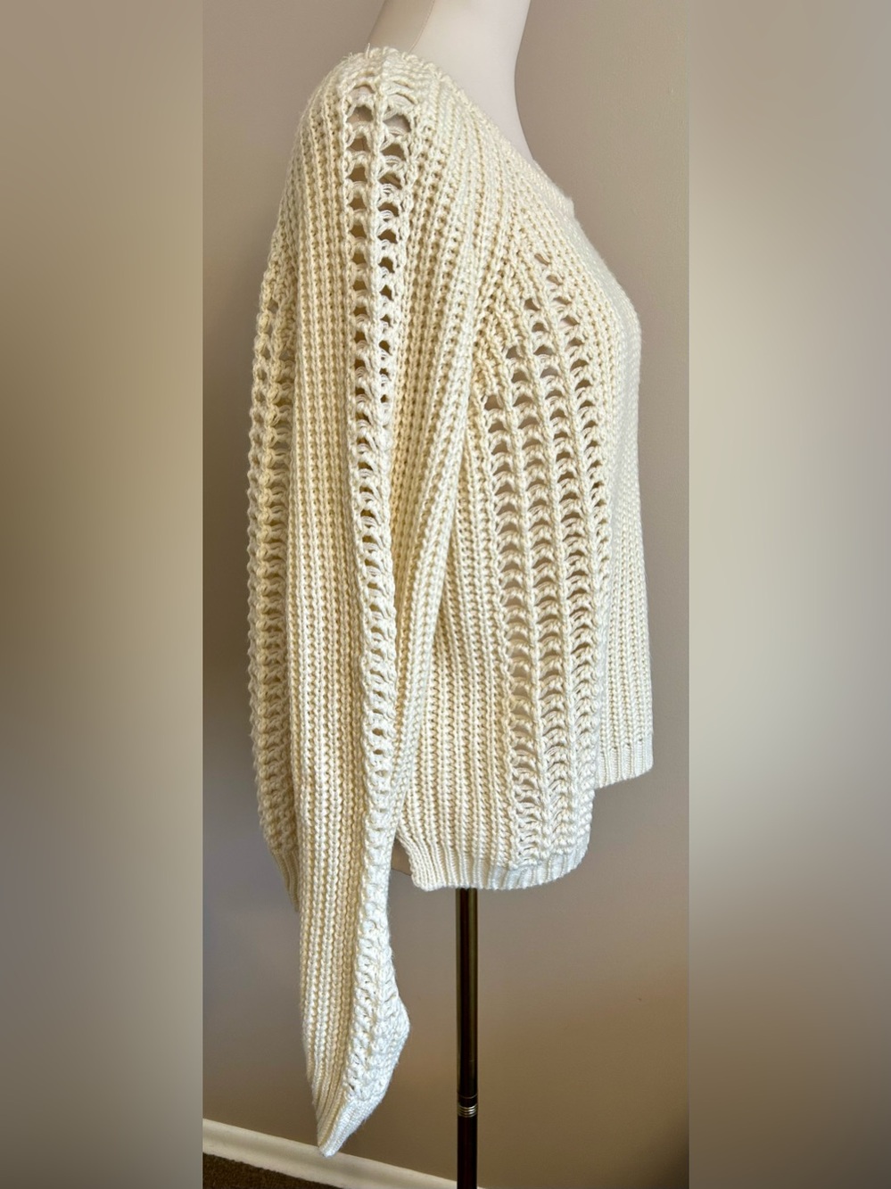 California Moonrise Cream Pullover Knit w. Back Zipper Detail. - Picture 9 of 13
